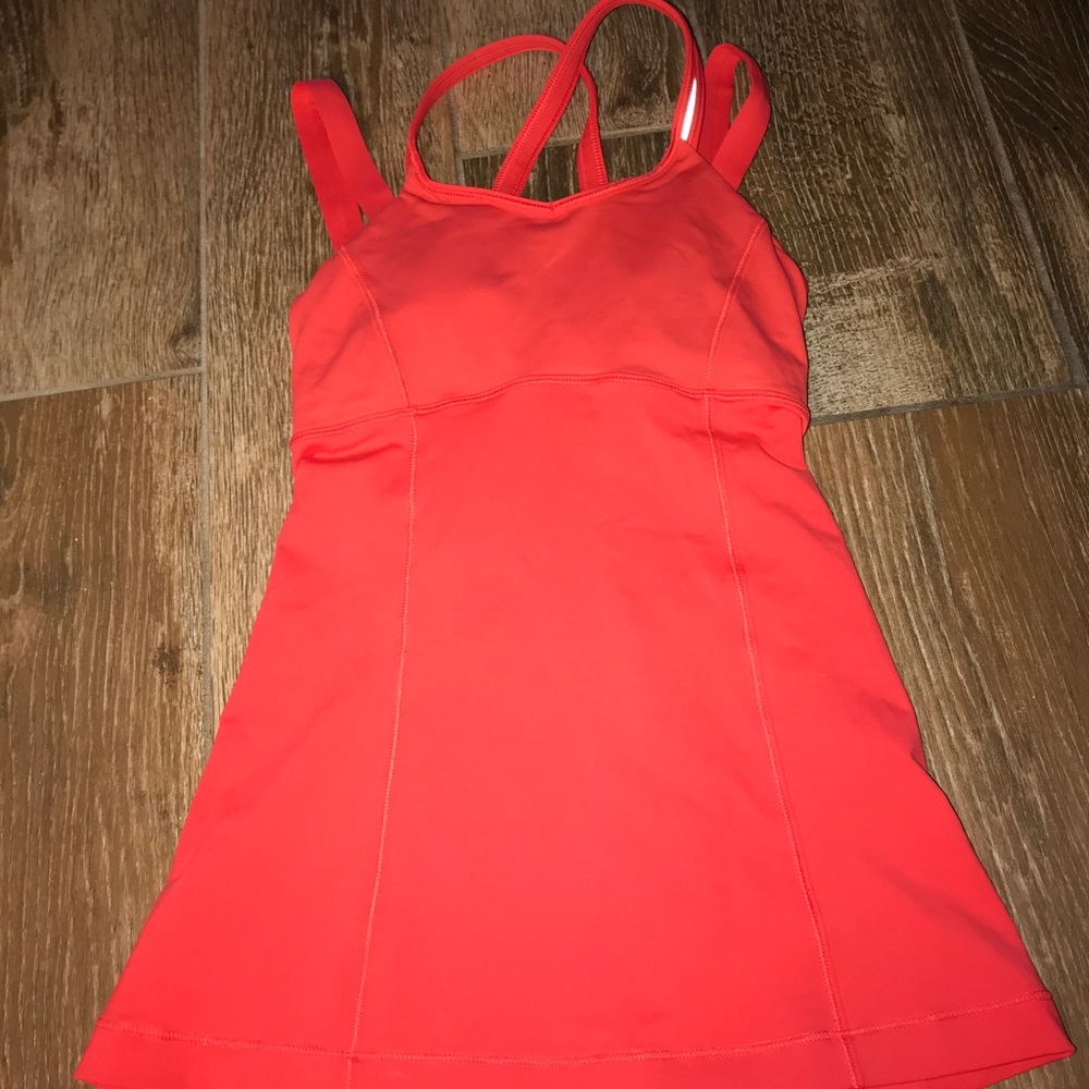Lululemon tank